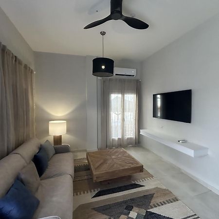 The Noverian Bios Santorini Boutique Hotel Fira  Rum bild