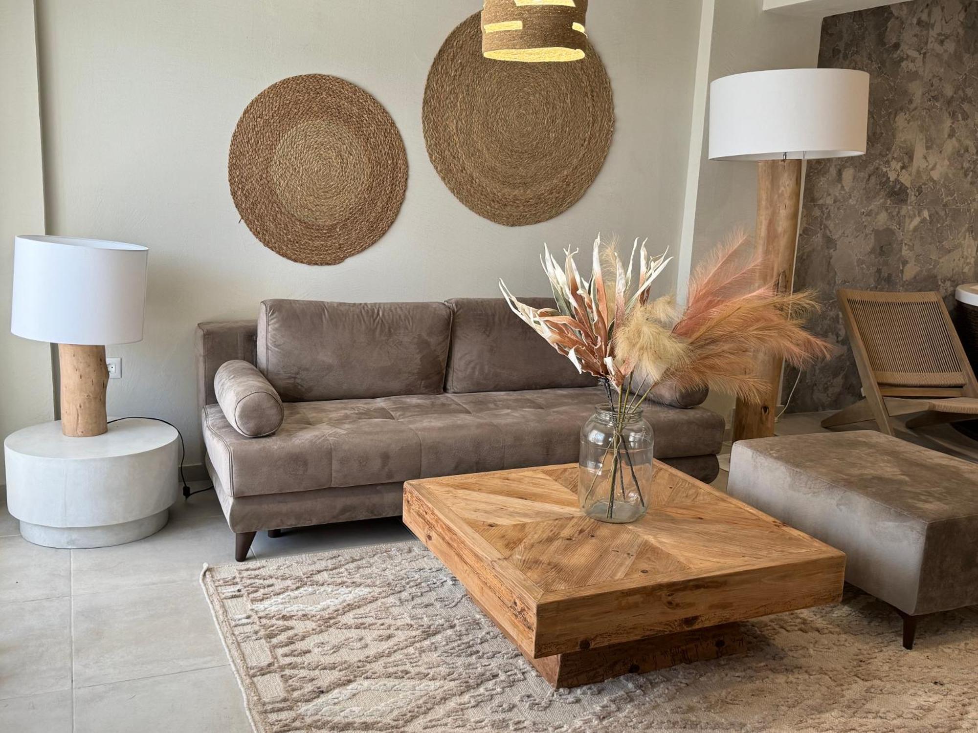 The Noverian Bios Santorini Boutique Hotel Fira  Rum bild