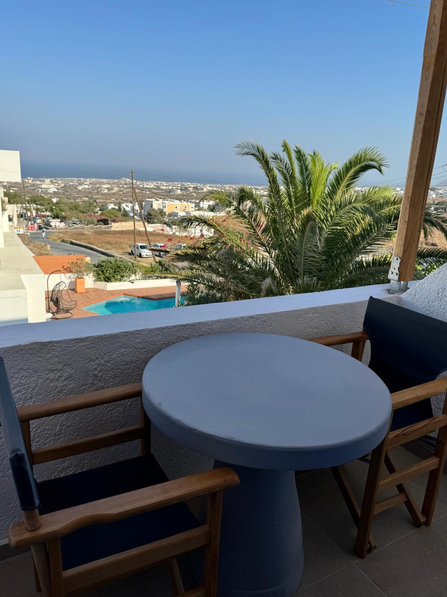 The Noverian Bios Santorini Boutique Hotel Fira  Rum bild